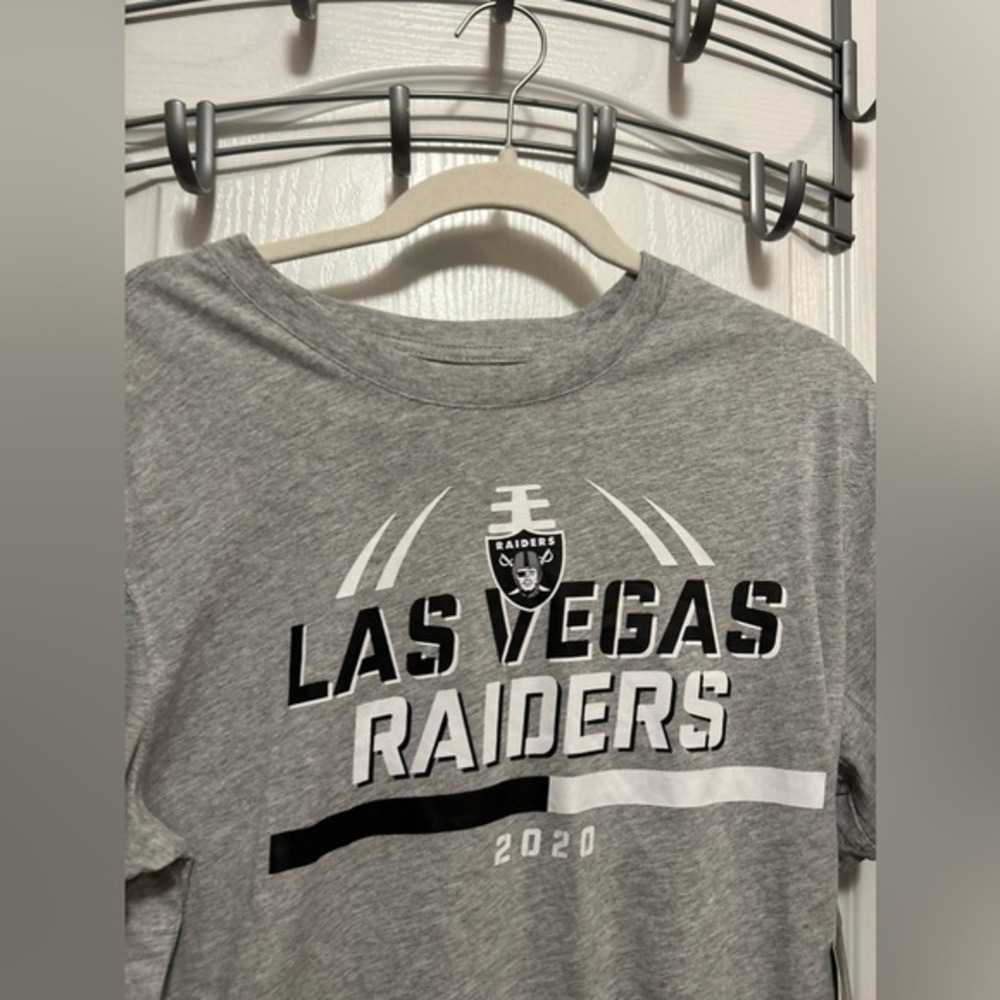 NFL Mens M Gray Las Vegas Raiders Football Double Sided Graphic Tee NWT 2020 - Picture 9 of 13